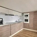 Artist Apartment In Le Marais