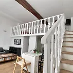 Artist Apartment In Le Marais